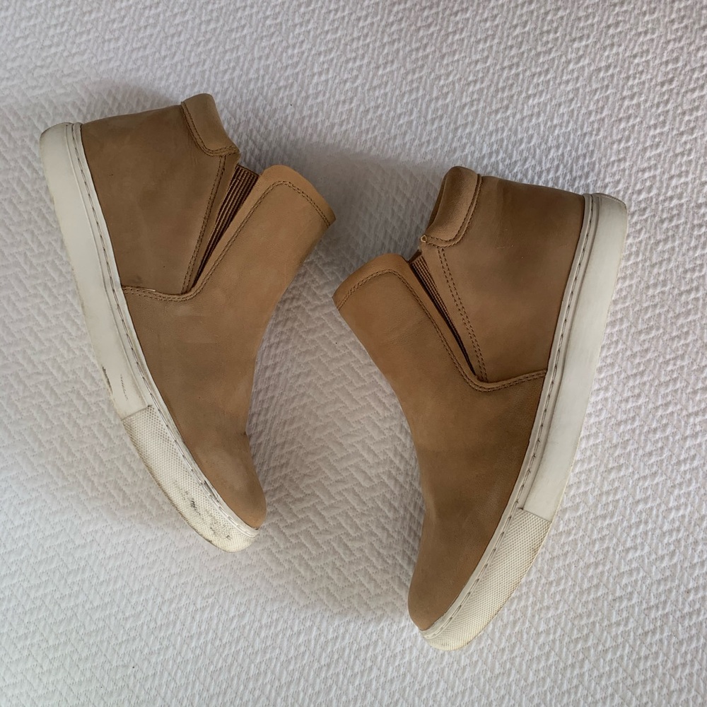 Kenneth Cole jolene leather slip on sneaker 8.5